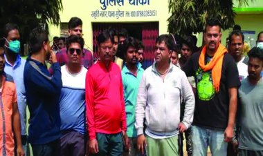 जिओ केबल बिछाने हो रही खुदाई रोकने पर ठेकेदार व उसके साथियों ने की पार्षद पर हमला