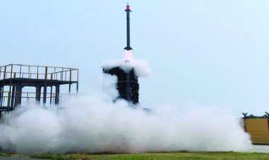 सतह से हवा में मार करने वाली दो मिसाइलों का सफल परीक्षण