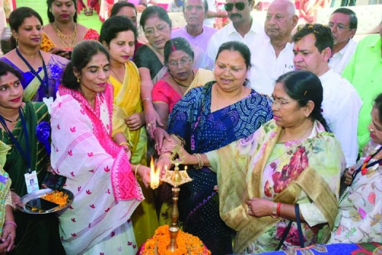 महिलाए आज जमीन से आकाश तक कामयाबी का झण्डा बुलंद कर रही है- भेंडिया