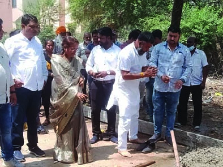35 लाख से बनने वाली सड़क निर्माण कार्य का शुभारंभ