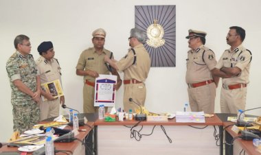 छत्तीसगढ़ के पुलिस अधिकारियों को केंद्रीय गृहमंत्री पदक सम्मान