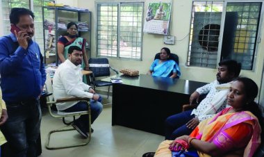 राशन कार्ड की आड़ में रुपए मांगे तो कर्मचारियों की अब खैर नहीं