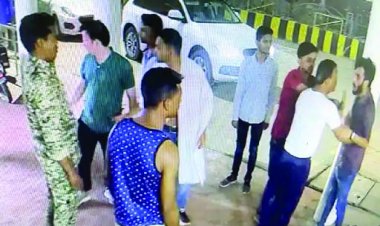 विधायक के पुत्र ने ट्रेलर रोककर ड्राइवर को पीटा