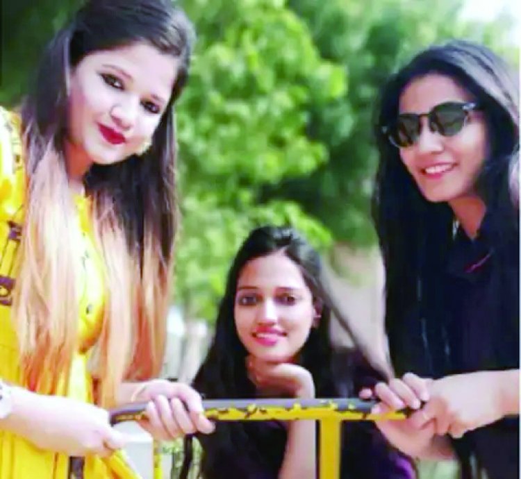 सड़क हादसे में जिंदा जले पति-पत्नी सहित तीन बेटियां