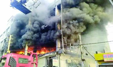 दिल्ली में आगजनी, 25 शवों की नहीं हुई पहचान