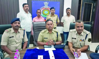 माँ पर बुरी नजर रखने वाले कलयुगी पुत्र को उतारा मौत के घाट