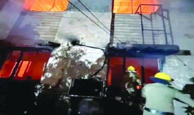 सिंपलेक्स कंपनी में लगी भीषण आग