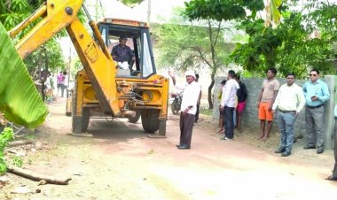 हटाई गई नाली से अतिक्रमण