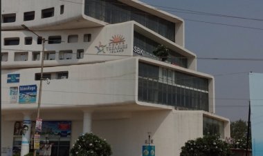 सूर्या माॅल के पब में हंगामा