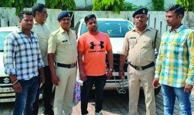 हत्या का फरार मुख्य आरोपी भाजयुमो नेता विशाखापट्टनम से गिरफ्तार