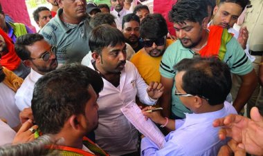 शिक्षा विभाग के भ्रष्ट अधिकारियों व कर्मचारियों पर कार्रवाई की मांग