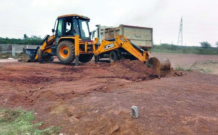 अवैध प्लाटिंग पर की गई कार्रवाई