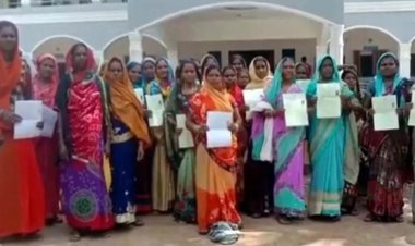 पाटन में श्रमिक कार्ड के नाम पर 200 महिलाओं से फर्जीवाड़ा