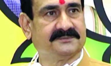 छात्रों पर हनुमान चालीसा पढ़ने पर जुर्माना, राज्य सरकार ने जांच बिठाई