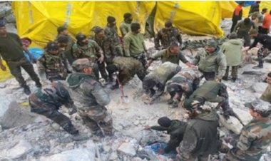 अमरनाथ गुफा के पास बादल फटने से 15 लोगों की मौत, कई लापता