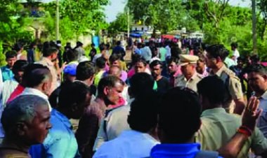 जलती चिता का अपमान, सरपंच सहित 8 ग्रामीण गिरफ्तार