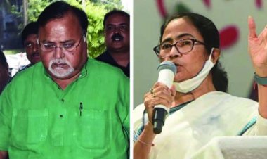 100 करोड़ के घोटाले में फंसे पार्थ चटर्जी से मंत्री पद छिना, TMC के सभी पदों से भी हटाया गया