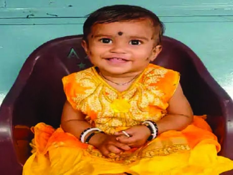 भिलाई के 10 महीने की छोटी बच्ची को रेलवे में नौकरी