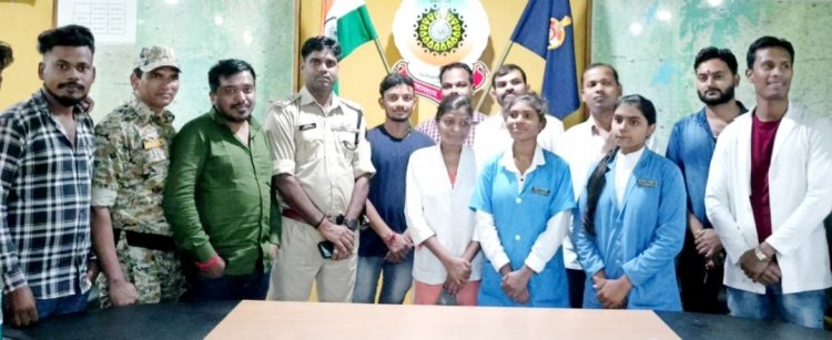 आईएएस , आईपीएस, थाना प्रभारी सहित 153 लोगो ने किया रक्तदान