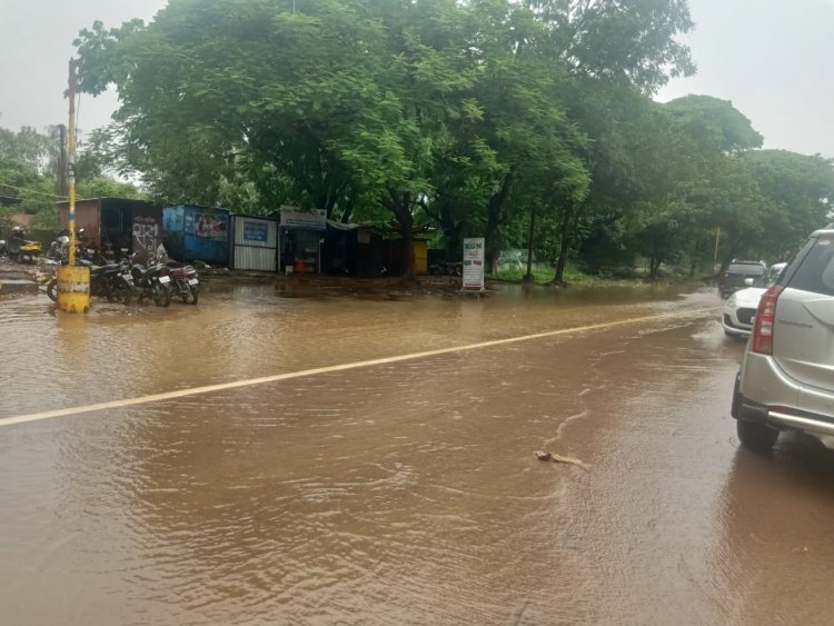 शिवनाथ नदी के साइफन का कचरा पूर्णरूपेण साफ नहीं होने के कारण  नहीं खुलेगा नल