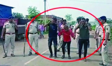 मारपीट के आरोपियों का पुलिस ने निकाला जुलूस, बीच सड़क पर कराया उठक-बैठक