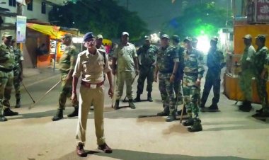 दुर्ग पुलिस एक्शन मोड पर: 100 से अधिक आबकारी एक्ट, 8 से अधिक जुआ सट्टा के प्रकरण, 2 गिरफ्तारी वारंट तामिल तथा 40 से अधिक शराबी वाहन चालकों पर ताबड़तोड़ कार्रवाई