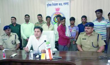 बीमारी से बचने और मालामाल होने तांत्रिक के कहने पर परिजनों के साथ मिलकर किया मां-बाप का कत्ल