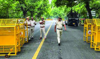 2,000 जिंदा कारतूस बरामद, पुलिस ने 6 लोगों को किया गिरफ्तार