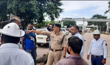 अंडर ब्रिज बनाने सुपेला रेलवे क्रॉसिंग फाटक बंद