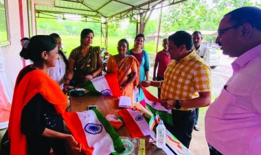 हर घर झंडा अभियान, 30 हजार तिरंगे झंडे लोगो ने महिलाओं से खरीदे