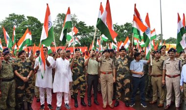 हमर तिरंगा अभियान के तहत शहीदों के परिजनों को किया गया सम्मानित