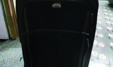 ट्रॉली बैग से 16 किलो गांजा जब्त, तस्कर गिरफ्तार