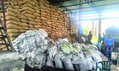 कस्टम मिलिंग में लापरवाही, राइसमिल से 208 क्विंटल धान और 102 क्विंटल चावल जब्त