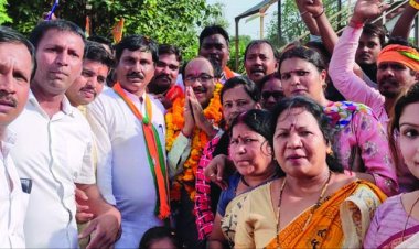 भाजपा के नवनियुक्त अध्यक्ष अरुण साव के भिलाई जिला में प्रथम आगमन पर कार्यकर्ताओं ने किया भव्य स्वागत
