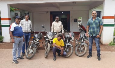 मोटर सायकल चोर गिरफ्तार, 4  वाहन बरामद