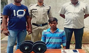 भिलाई। चोरी का मोबाइल बेचने ग्राहक तलाशते एक गिरफ्तार