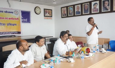 गोधन न्याय योजना के तहत गौठान को आजीविका का केंद्र बनाने मिला प्रशिक्षण