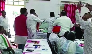 सामान्य सभा में कांग्रेस और बीजेपी पार्षदों में हाथापाई