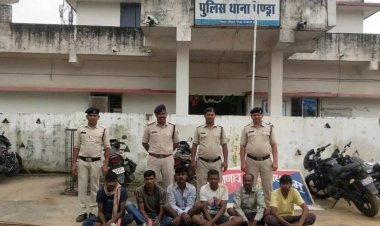 निर्माणाधीन मकान में चोरी करने वाले 6 आरोपी गिरफ्तार