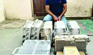 मोबाईल टॉवरों में चोरी करने वाला आरोपी गिरफ्तार