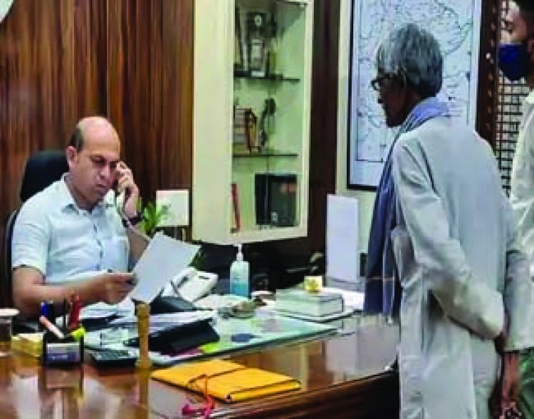रायपुर के 19 गांवों की जमीनों के सौदे पर लगा बैन