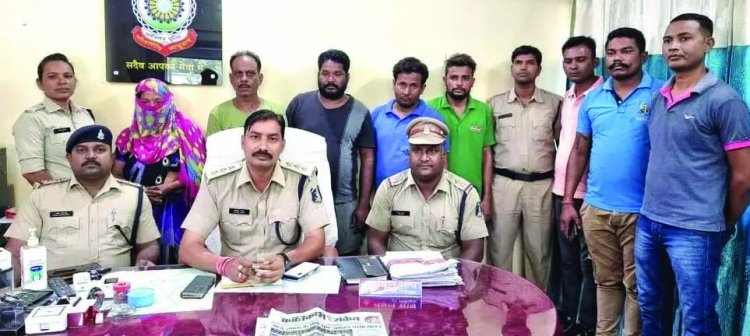 चोरी करने वाले गिरोह का पर्दाफाश, महिला सहित 5 आरोपी गिरफ्तार