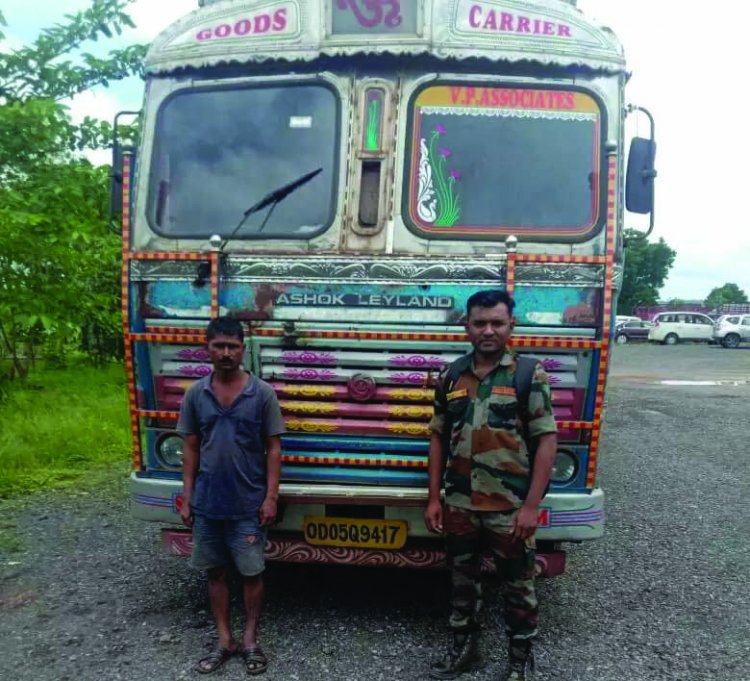 ट्रक से चोरी का सामान पकड़ाया, आरोपी गिरफ्तार