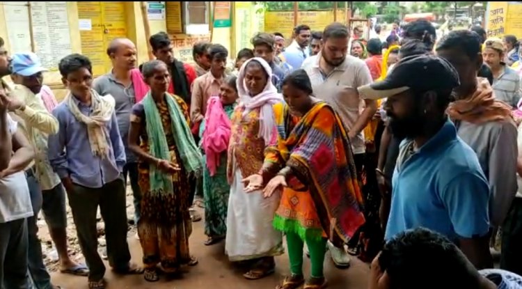 नहीं मिला वेतन, कैसे मनाएंगे त्यौहार: सफाई कर्मचारियों ने घेरा निगम दफ्तर