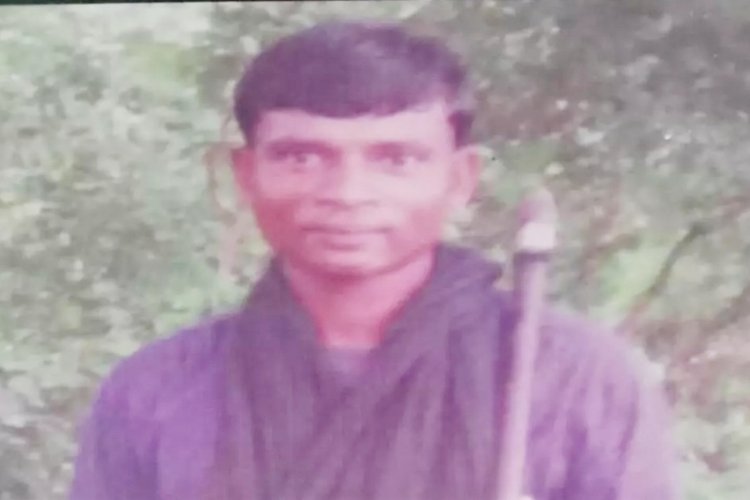 5 लाख इनामी नक्सली एनकाउंटर में ढेर
