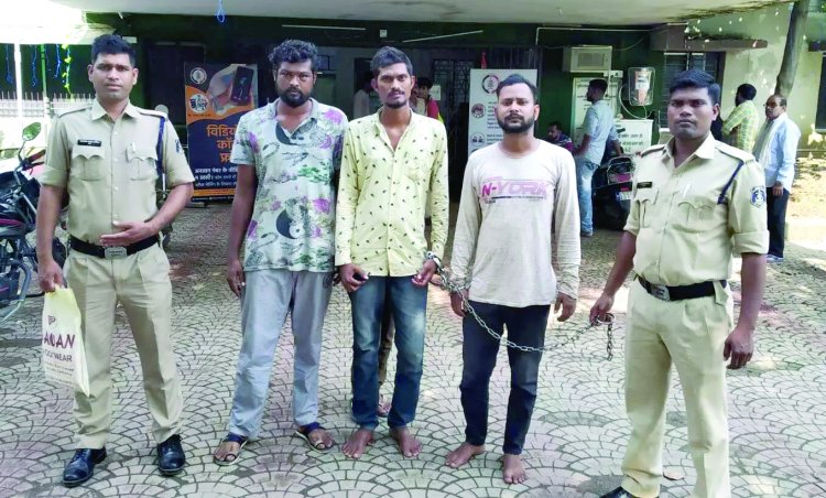 पानी का छिटा लगने की बात पर चाकू मरने वाले 3 युवक गिरफ्तार