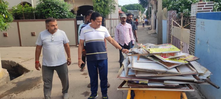 बिल्डिंग मटेरियल फैलाकर किया सड़क बाधा तो होगी जुर्माने की कार्रवाई