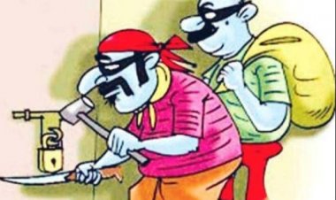 एक ही रात में 8 दुकानों का ताला तोड़ लाखों की चोरी
