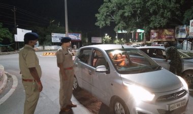 रात को गश्त पर निकले एसपी ने 20 अधिक स्पीड बाईकर्स पर की कार्यवाही