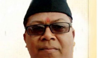 कालीबाड़ी मंदिर में हथोड़ा चलाने के निर्देश का विरोध